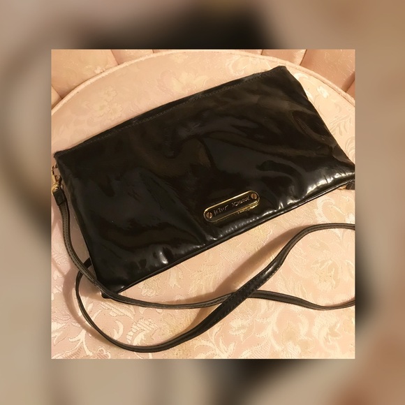 🦋 Rare Betsy Johnson Crossbody! NWOT never used - Picture 2 of 5
